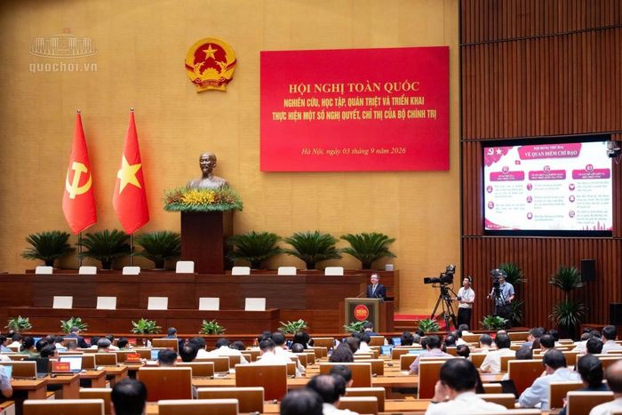 Hội nghị nghị toàn quốc nghiên cứu, học tập, quán triệt và triển khai thực hiện một số nghị quyết, chỉ thị của Bộ Chính trị diễn ra sáng ngày 3/9. Ảnh: Media Quốc hội