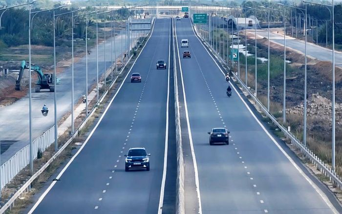 Đường Vành đai 3 kết nối TP Hồ Chí Minh với Đồng Nai và Tây Ninh.