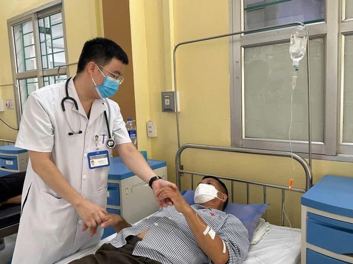 Công tác khám, chữa bệnh được đảm bảo, đáp ứng nhu cầu của người dân.