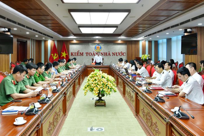 Hội nghị trực tuyến Triển khai kiểm toán chuyên đề việc quản lý, sử dụng kinh phí hoạt động của các bệnh viện thuộc Bộ Công an giai đoạn 2024-2025 và hoạt động xây dựng vốn đầu tư của 8 dự án thuộc Bộ Công an. Ảnh: M. Thúy