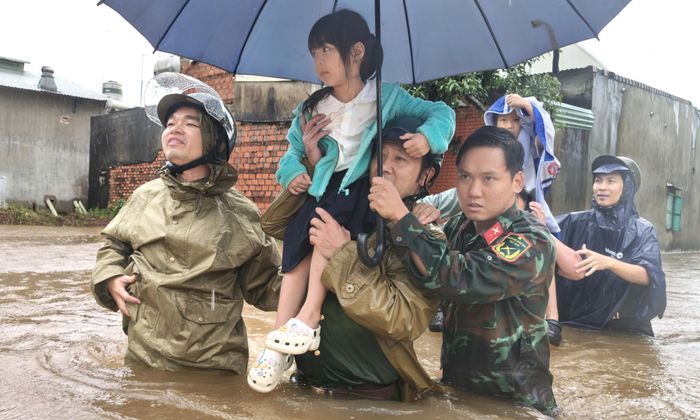 Một số nơi tại P.thống Nhất ngập cục bộ.