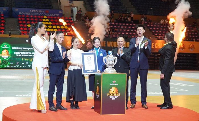 Ban tổ chức công bố 2 kỷ lục thế giới.