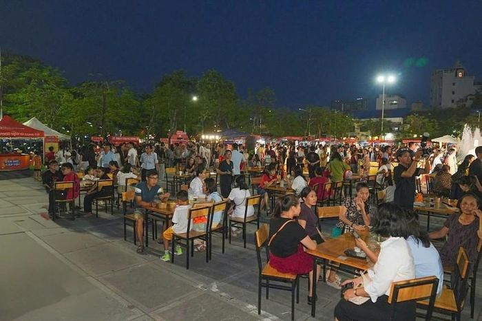 Trong thời gian từ ngày 29/8 đến hết ngày 2/9/2026, thành phố Hải Phòng ước đón và phục vụ 1.063.000 lượt khách, trong đó khách quốc tế đạt 36.890 lượt. Ảnh Đàm Thanh