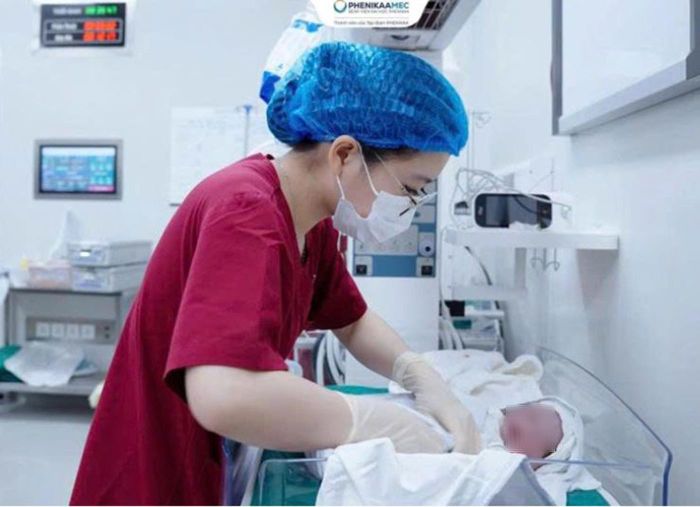 Đề xuất xây dựng hệ thống các trung tâm điều trị bào thai đa chuyên ngành để giành sự sống cho em bé từ trong bụng mẹ.