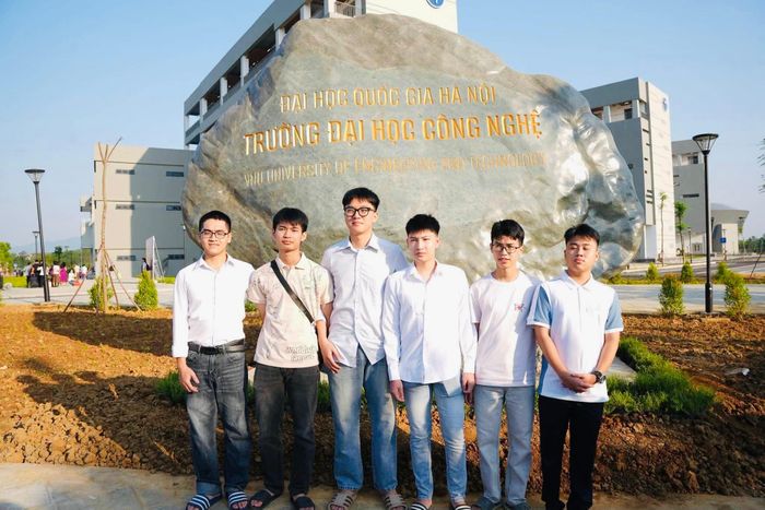 Đây cũng là đơn vị có quy mô sinh viên lớn nhất trong số 11 đơn vị đào tạo học tập tại Hòa Lạc.