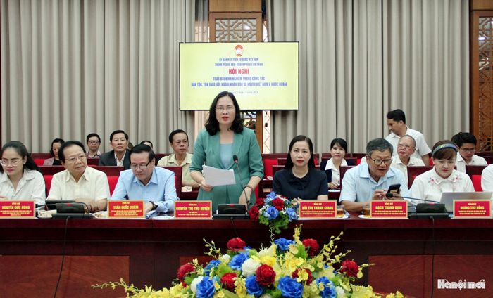 Phó Chủ tịch Ủy ban MTTQ Việt Nam thành phố Hà Nội Nguyễn Thị Thu Huyền nhấn mạnh, Hà Nội là địa bàn hội tụ nhiều giá trị văn hóa, lịch sử, tín ngưỡng, tôn giáo. Ảnh: Lê Dung