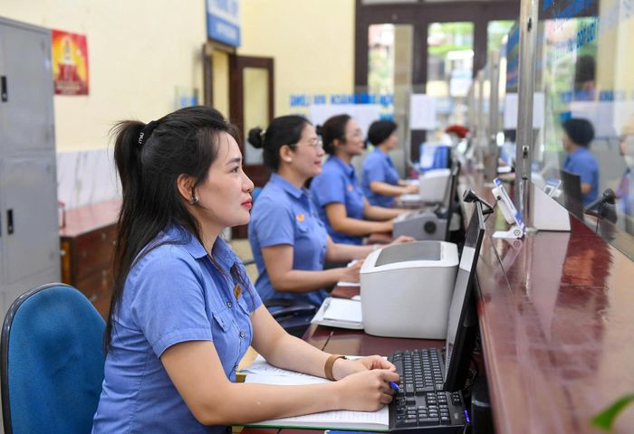 Sau kỳ nghỉ lễ Quốc khánh, ngành Đường sắt tiếp tục bước vào cao điểm bán vé tàu Tết Nguyên đán 2027. Ảnh: VNR.