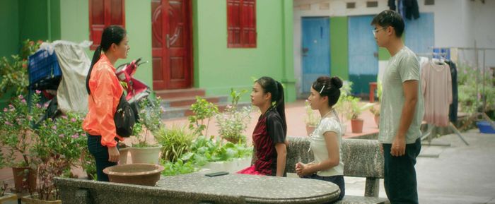 "Đội bóng nữ làng Xuân" theo hướng gần gũi, vui vẻ và đậm chất đời thường. Ảnh VTV