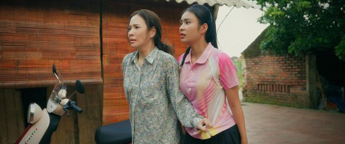 Đan Lê trở lại màn ảnh với vai Yến trong "Đội bóng nữ làng Xuân". Ảnh VTV