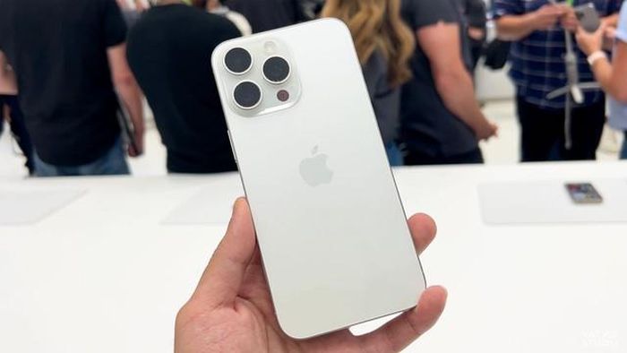 iPhone 15 Pro