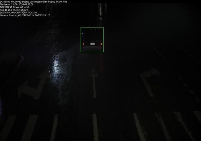 Xe ôtô BKS: 11A-075.06 vi phạm quá tốc độ từ 05 Km/h đến dưới 10 Km/h tại Km2+980, Võ Nguyên Giáp.