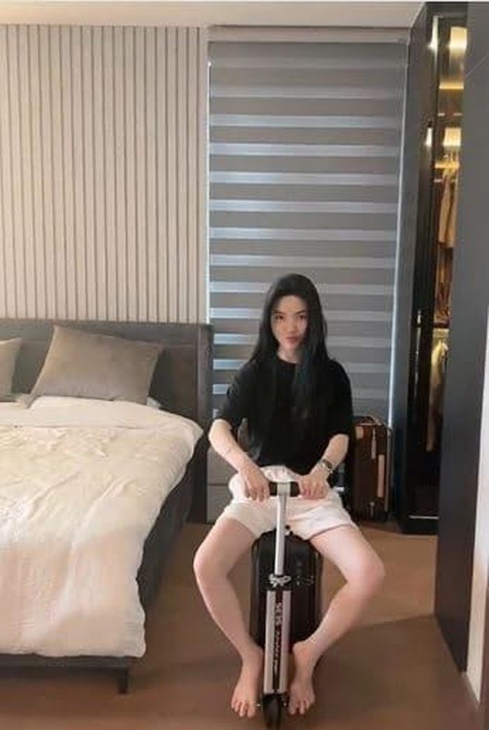 Chu Thanh Huyền từng chia sẻ hình ảnh phòng ngủ lãng mạn.