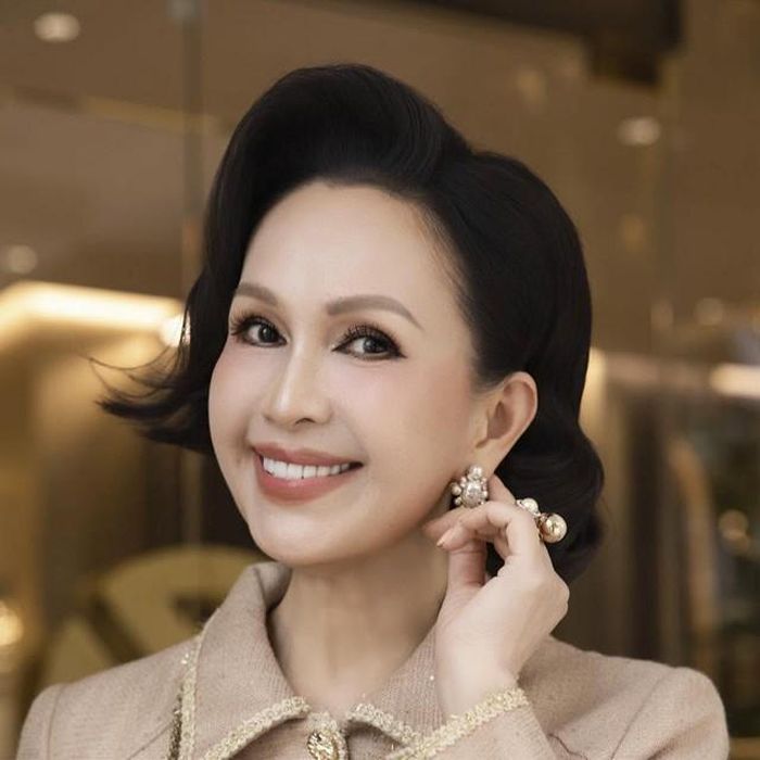 Nhìn lại những hình ảnh hiện tại bên cạnh ảnh tư liệu nhiều năm trước, khán giả có thể nhận thấy sự thay đổi của thời gian. Tuy nhiên, những đường nét đặc trưng làm nên thương hiệu Diễm My 6X vẫn còn đó.