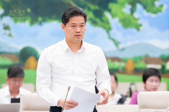 Thứ trưởng Thường trực Bộ Y tế Vũ Mạnh Hà. Ảnh: Media Quốc hội