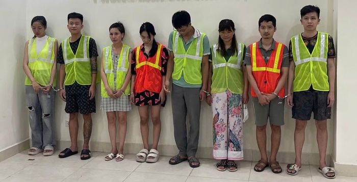 Các đối tượng tại cơ quan cảnh sát điều tra