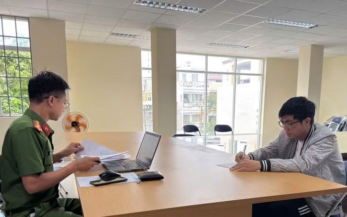 Cơ quan điều tra lấy lời khai đối tượng Trần Tứ Đức