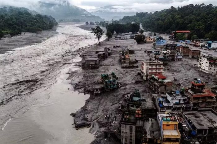 Thảm họa lũ quét kinh hoàng ở Nepal được cho là có nguyên nhân sâu xa từ biến đổi khí hậu do Trái đất nóng lên