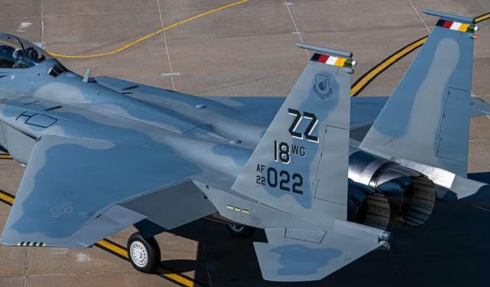 F-15EX được phát triển với nhiều cải tiến so với các biến thể F-15 cũ. Máy bay có hệ thống điện tử hàng không hiện đại hóa, hệ thống điều khiển bay mới, hệ thống tác chiến điện tử mở rộng và khả năng mang vũ khí lớn hơn. Máy bay cũng có thể sử dụng các loại vũ khí mới với tầm bắn xa hơn.