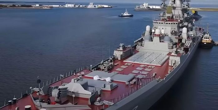 Trong quá trình hiện đại hóa, tàu tuần dương này được trang bị hệ thống radar kỹ thuật số thế hệ mới, pháo AK-192M cỡ 130 mm và hệ thống tên lửa tiên tiến hơn.