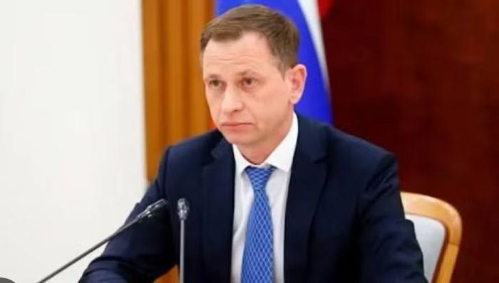 Khoảng 6h sáng giờ địa phương, Thị trưởng Sochi Andrey Proshunin cảnh báo nguy cơ tấn công bằng tàu không người lái và yêu cầu người dân tìm nơi trú ẩn an toàn. Khoảng 30 phút sau, ông thông báo tình hình đã an toàn nhưng không cung cấp thêm chi tiết.