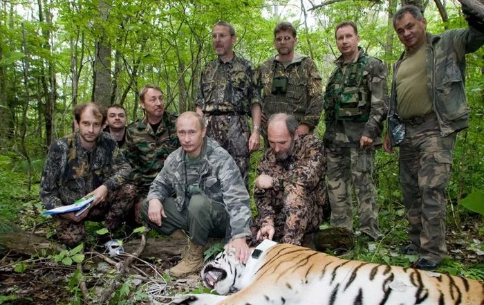 Theo ông Putin, vùng Viễn Đông sẽ thử nghiệm hệ thống mua sắm công được đơn giản hóa. Hoạt động này có thể được thực hiện thông qua các sàn thương mại điện tử.