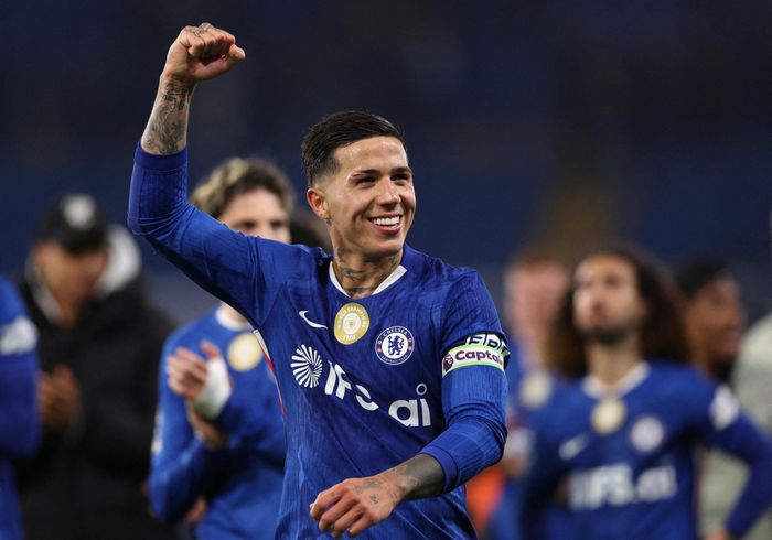  Enzo Fernandez trở thành một trong những tiền vệ đắt nhất lịch sử Premier League khi gia nhập Man City, trong bối cảnh các CLB Anh sẵn sàng trả rất nhiều tiền cho những cầu thủ đã được kiểm chứng tại giải đấu. 
