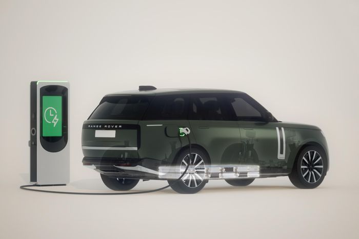  Mẫu SUV điện này sử dụng 2 động cơ điện, mang đến công suất tổng hợp lên đến 550 mã lực và mô-men xoắn cực đại 850 Nm. Hãng cho biết hiệu năng vận hành của mẫu EV này tương đương với động cơ V8. 