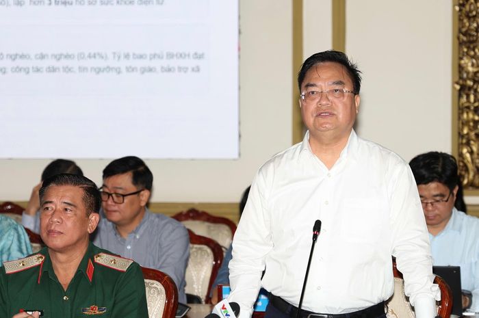  Theo Giám đốc Sở Tài chính TP.HCM Hoàng Vũ Thảnh, kinh tế thành phố duy trì mức tăng trưởng tích cực. Ảnh: Phan Anh.