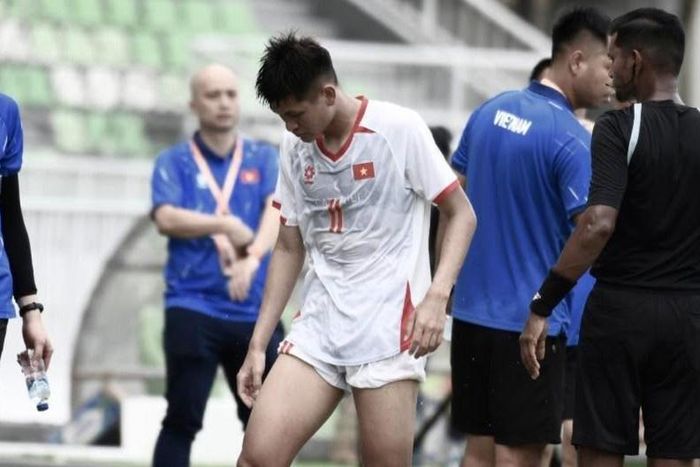 U19 Việt Nam có 6 điểm khi thắng 2/3 trận tại vòng bảng (3-0 trước Timor-Leste và 5-0 trước Myanmar) nhưng dừng cuộc chơi vì thua Indonesia 1-2 do giải chỉ lấy ba đội nhất bảng và đội nhì bảng có thành tích tốt nhất vào bán kết. Ảnh: Nguyễn Văn Bách.