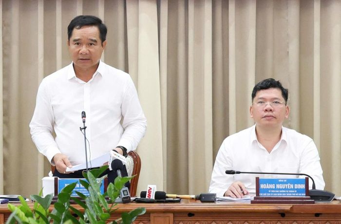  Chủ tịch UBND TP.HCM Nguyễn Văn Được nhấn mạnh đơn vị giải ngân vốn đầu tư công không đạt 70%, thủ trưởng không được xếp loại hoàn thành xuất sắc nhiệm vụ. Ảnh: Phan Anh.