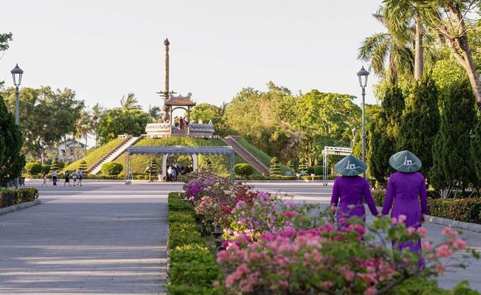 Thành cổ Quảng Trị là một trong những điểm đến thu hút nhiều du khách trong dịp nghỉ lễ