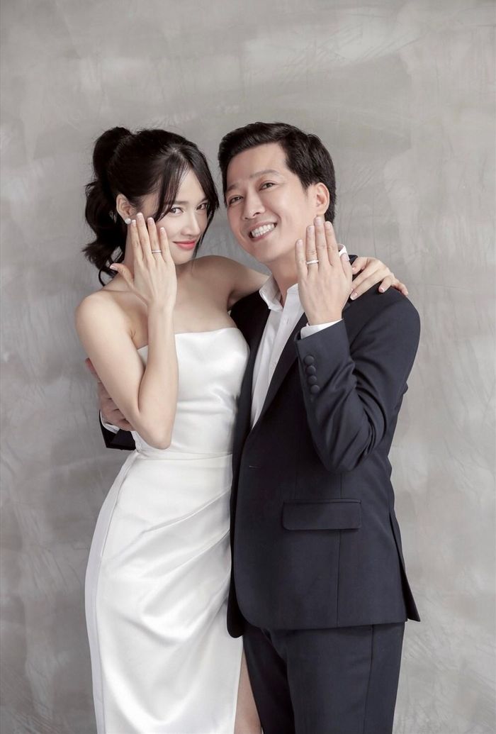 Những cử chỉ quan tâm, chăm sóc của nam danh hài dành cho vợ hay sự lặng lẽ ủng hộ của Nhã Phương đều là nguồn cảm hứng đẹp cho người hâm mộ. Ảnh: NVCC