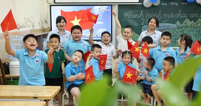 Các lớp học tràn ngập không khí vui tươi. Ảnh: Thanh Tùng - TTXVN