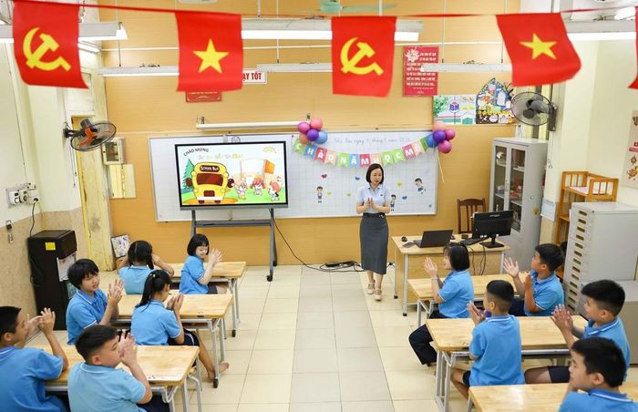 Trường Tiểu học Bình Minh, với những nỗ lực không ngừng, luôn là nơi ươm mầm hy vọng, nuôi dưỡng những tâm hồn trẻ thơ đầy nghị lực vượt qua mọi khó khăn để chạm tới những ước mơ. Ảnh: Thanh Tùng - TTXVN
