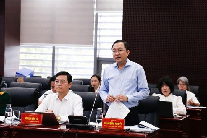 Đại biểu đại diện các đơn vị báo cáo, thảo luận tại buổi làm việc - Ảnh: BTP