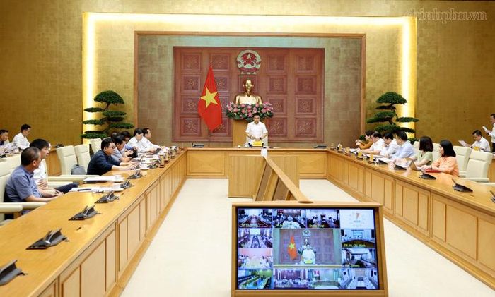 Phó Thủ tướng lưu ý các bộ, ngành, địa phương phải tập trung thực hiện tốt việc kiểm soát giá - Ảnh: chinhphu.vn/Đức Tuân