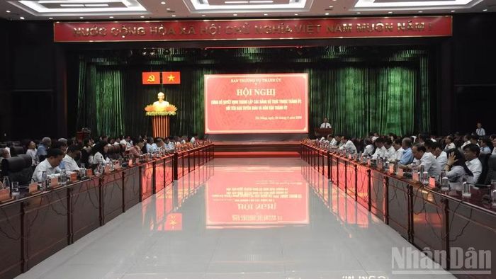 Toàn cảnh hội nghị.