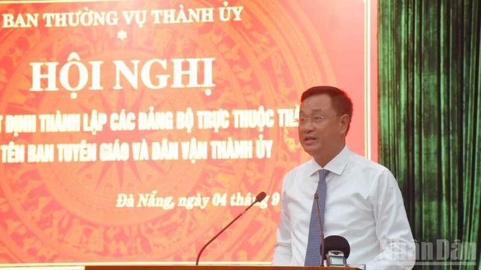 Bí thư Thành ủy Đà Nẵng Lê Ngọc Quang phát biểu tại chương trình.