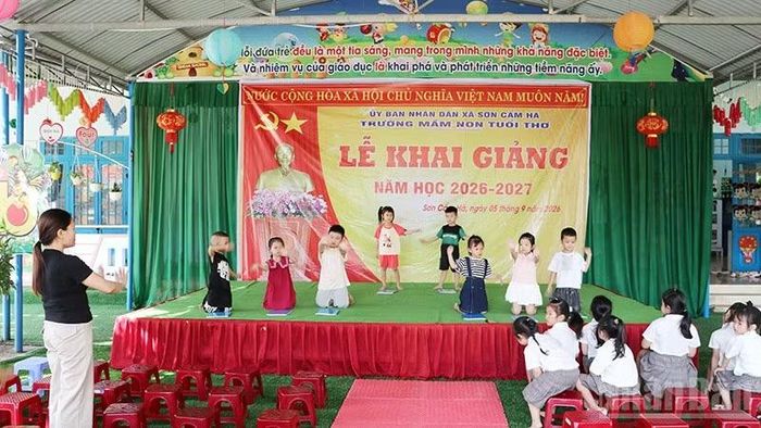 Sau sắp xếp, toàn xã Sơn Cẩm Hà có 3 trường với 17 địa điểm tổ chức hoạt động giáo dục. (Ảnh: Anh Quân)