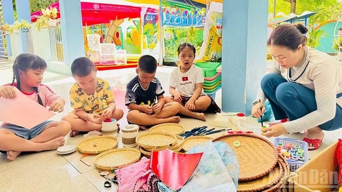 Năm học 2026-2027, trên địa bàn phường Hương Trà có 161 lớp với 5.311 trẻ em, học sinh. (Ảnh: Anh Quân)