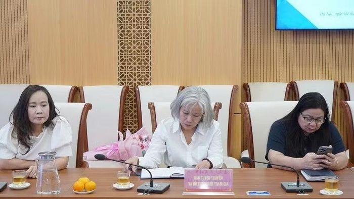 Các chuyên gia tại giao lưu trực tuyến. (Ảnh: VSS)