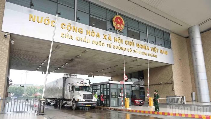 Cửa khẩu quốc tế đường bộ số II Kim Thành, tỉnh Lào Cai. (Ảnh: CÔNG HẢI)