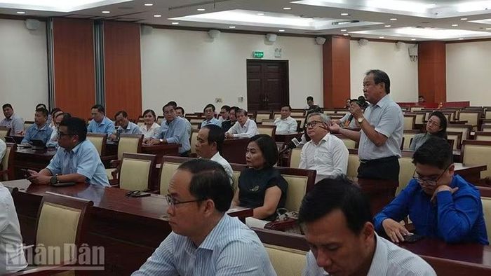 Quang cảnh hội nghị. (Ảnh LINH BẢO).
