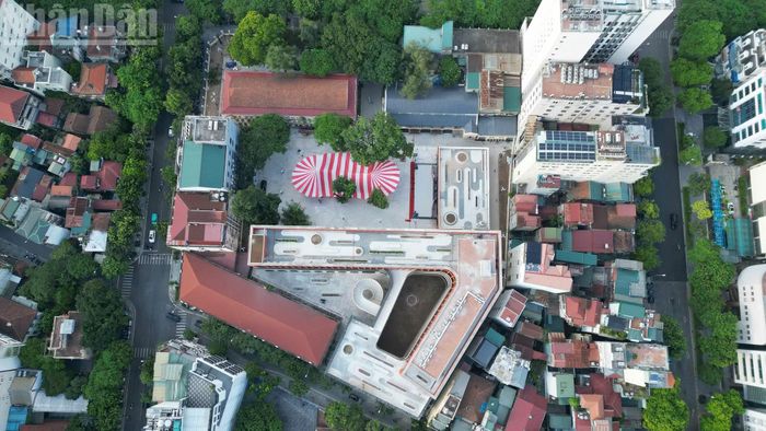 Việc hoàn thiện, đưa cơ sở vật chất mới vào phục vụ năm học 2026-2027 được kỳ vọng tiếp thêm động lực cho thầy và trò Việt Đức, đồng thời góp phần gìn giữ và phát huy truyền thống của ngôi trường giữa trung tâm Thủ đô.