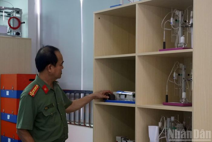 Dụng cụ trong phòng học STEM. (Ảnh: LÊ ĐÌNH THÌN)