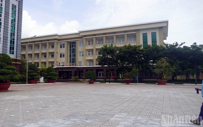 Khối phòng học của tiểu học và trung học cơ sở. (Ảnh: LÊ ĐÌNH THÌN)