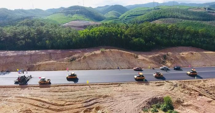 Phát triển vùng theo hướng liên kết, bổ trợ nhằm khai thác hiệu quả tiềm năng, lợi thế của từng địa phương. (Ảnh: KC)