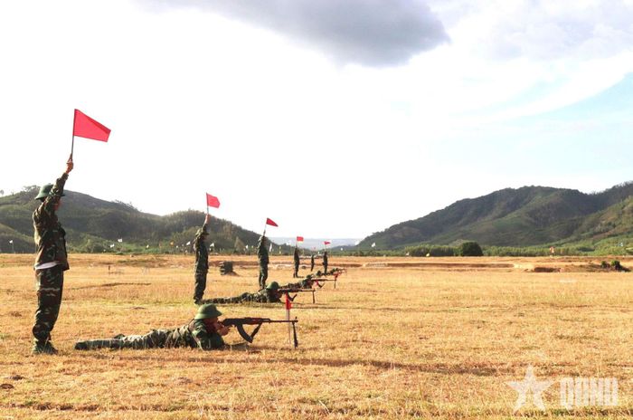  Công tác huấn luyện, huấn luyện bổ sung cho các lực lượng tham gia diễn tập được tiến hành nghiêm túc, chất lượng, hiệu quả.