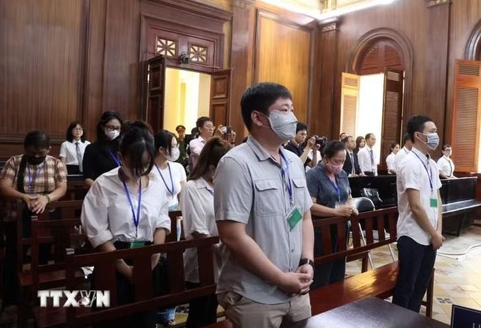 Các bị cáo nghe tuyên án tại điểm cầu trung tâm TAND TP Hồ Chí Minh. Ảnh: TTXVN