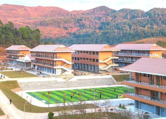 Toàn cảnh Trường Phổ thông nội trú liên cấp Tiểu học và THCS Si Pa Phìn, tỉnh Điện Biên ẢNH: PHAN THẢO